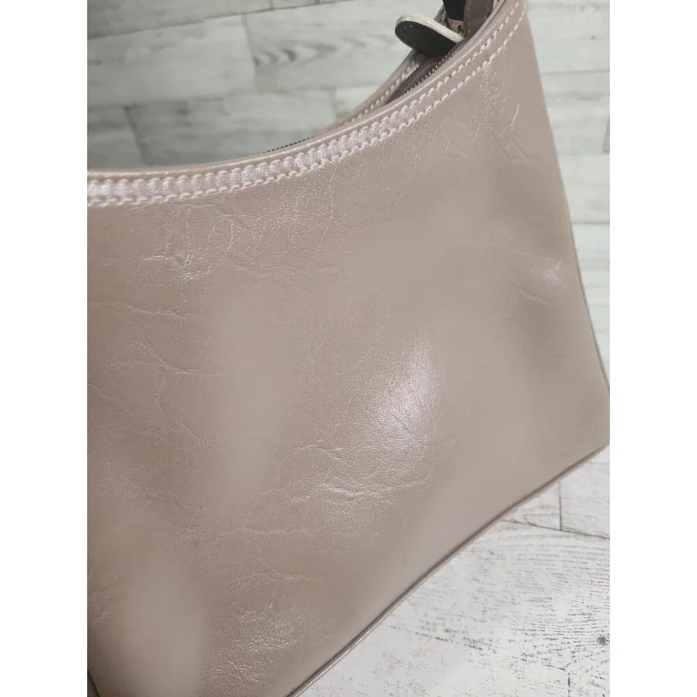 Vintage Y2K Liz Claiborne Faux Leather Shoulder Bag Purse Tan Patent Minimalist
